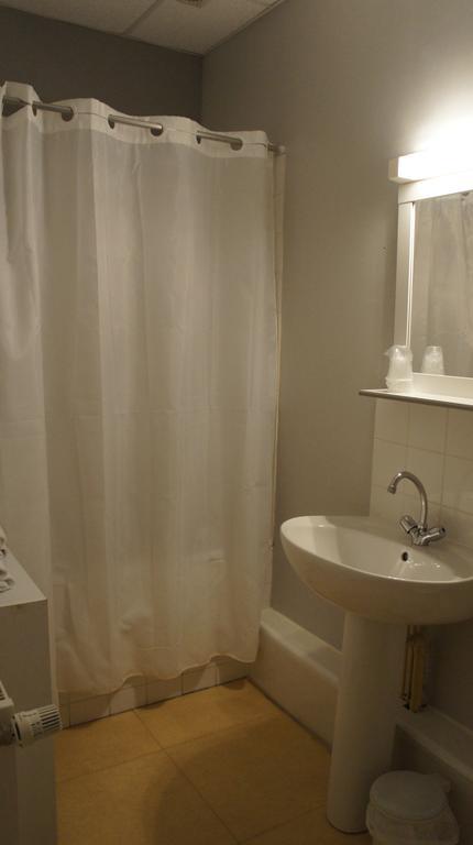 Le Natural Hotel Selongey Bilik gambar